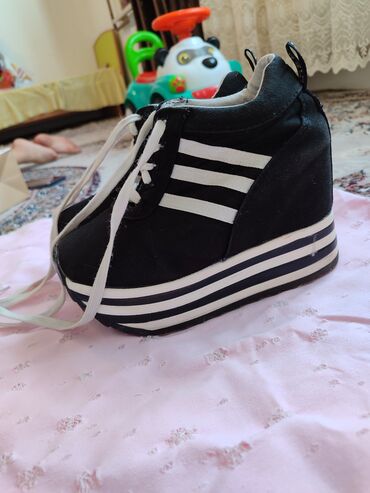 Ботинки и ботильоны: Кожаные зимние сапоги люкс + 2 пары в подарок Размер 38 (245 мм) — 9