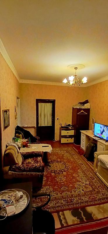 studio menziller: Bakı, 3-cü mikrorayon, 2 otaqlı, Köhnə tikili, m. Memar Əcəmi, 45 kv. m — 1