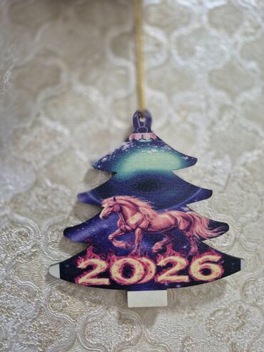 Yeni il oyuncaqları və bəzəkləri: Yeni il üçün əl işi bəzəklər və qapı asmaları - Temalar: at — 10