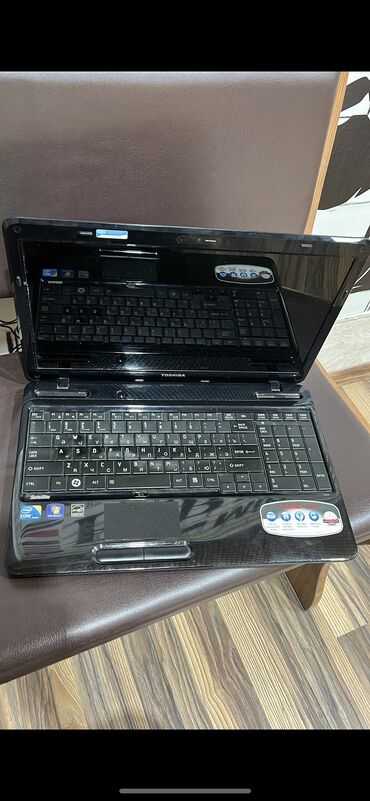 Elektronika: Intel Core i3, 4 GB