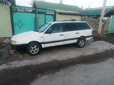 Volkswagen: Volkswagen Passat: 1990 г., 1.8 л, Механика, Бензин, Универсал