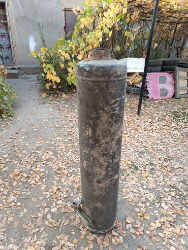 бочка для воды на колесах: Вертикальный металлический бак/теплообменник (самоварного типа) для