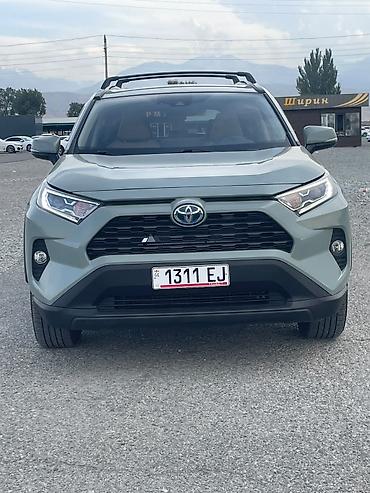 camri 70: Toyota RAV4: 2021 г., 2.5 л, Вариатор, Гибрид, Кроссовер — 1