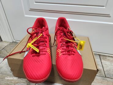 обувь новая: Зальник оригинал. размер 41. Nike zoom vapor 15 CR07