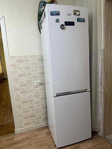 форма хлеба: Холодильник Beko с нижней морозильной камерой - Двухкамерная модель — 1