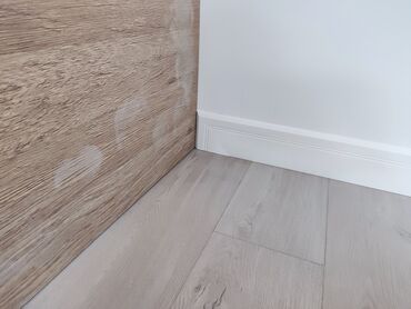 Напольные работы: Укладка пола, Укладка теплого пола, Монтаж напольных плинтусов | Паркетная доска, Наливные полы, Кварц-винил Больше 6 лет опыта — 22