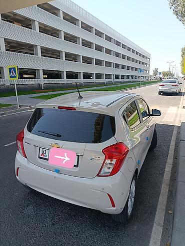 домик авто: Chevrolet Spark: 2018 г., 1 л, Автомат, Бензин, Хэтчбэк — 4