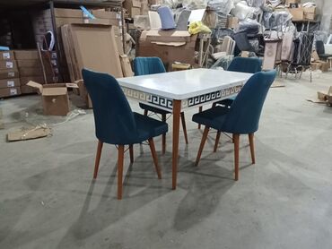 Masa və oturacaq dəstləri: Mətbəx üçün, Yeni, Açılan, Dördbucaq masa, 4 stul — 9