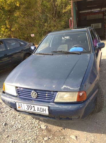 полик ош: Volkswagen Polo: 1999 г., 1.6 л, Механика, Бензин, Хетчбек
