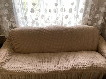 диван и кресло: Прямой диван, Б/у, Трёхместный и более