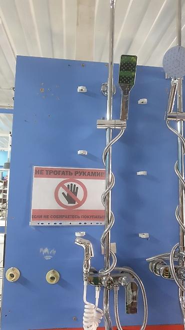 Смесители для раковин: Смеситель для ванной комнаты с высоким изливом в матовом черном цвете — 26