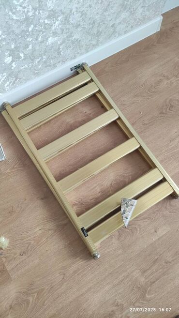 Cakuzi vannalar: Suşulka, Dəsmalqurudan 2 ədəd hamam radiatoru satılır. Yeni deyil