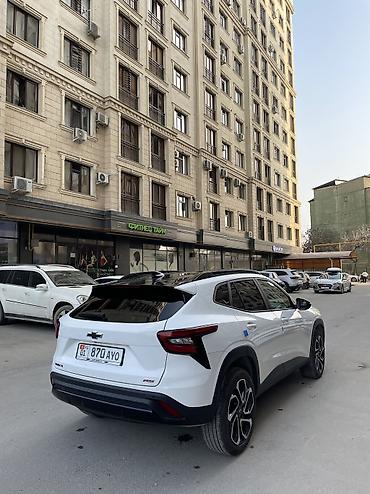 Chevrolet: Chevrolet Trax: 2024 г., 1.2 л, Автомат, Бензин, Хэтчбэк at lalafo.kg — 4 Chevrolet: Chevrolet Trax: 2024 г., 1.2 л, Автомат, Бензин, Хэтчбэк — 4