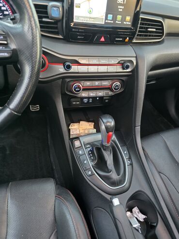 Hyundai: Hyundai Veloster: 2019 г., 1.6 л, Автомат, Бензин, Купе — 16