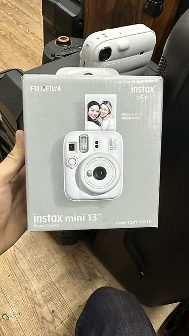 Фото и видеокамеры: Fujifilm Instax mini 13 — моментальная камера формата Instax mini — 4