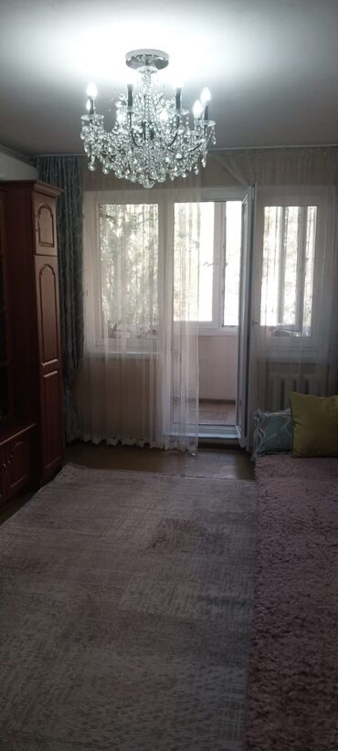 сдаю квартиру в сокулуке шопокове: 3 бөлмө, 58 кв. м, 104-серия, 2 кабат, Косметикалык ремонт