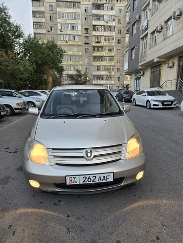 тайота пириус: Toyota ist: 2002 г., 1.3 л, Автомат, Бензин, Хэтчбэк