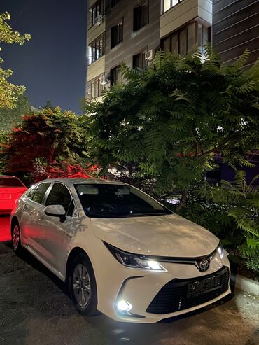 тайота карола 2022: Toyota Corolla: 2020 г., 1.8 л, Вариатор, Гибрид, Седан