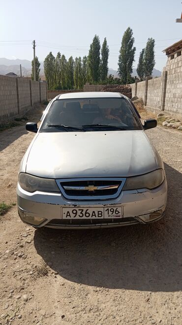 Daewoo: Daewoo Nexia: 2010 г., 1.5 л, Механика, Бензин, Седан