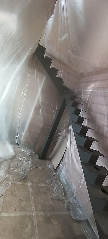 Металлические лестницы: Металлическая лестница Для дома, Форма лестницы: Г-образная, Стиль: Лофт — 4