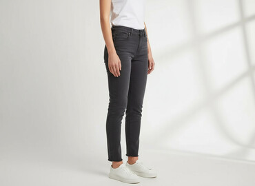 mom jeans czarne stradivarius: Stradivarius, Jeansy damskie, rozmiar M