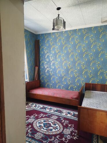 дома петровке: 47 м², 3 комнаты, Забор, огорожен