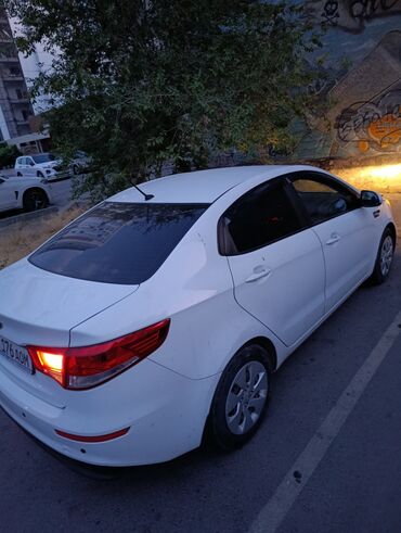 расрочкага машина берилет: Kia Rio: 2016 г., 1.4 л, Автомат, Бензин, Седан