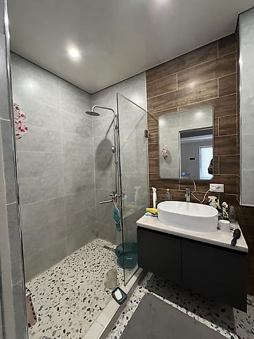 Продажа коттеджей и домов: Продается дом в районе Аламединского рынка, находится по адресу улица — 15