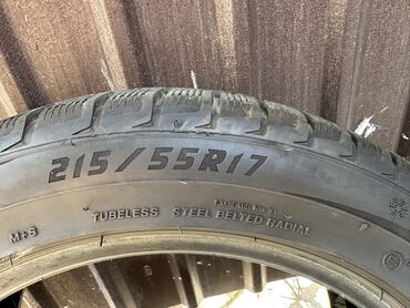 полики киа к7: Зимняя шина 215/55 R17 Характеристики: - Тип: бескамерная (Tubeless)