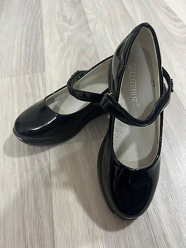 Детская обувь: Лаковые туфли для девочки - Цвет: черный, глянцевый (лаковая — 16