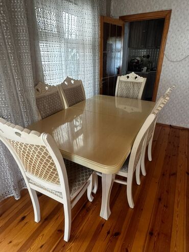 yemek stol: Masa desti 200₼ satilir .Unvan Xocasen kod2_111&Rumi