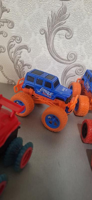 hot wheels oyuncaq dəsti: Uşaq üçün oyuncaq maşınlar dəsti - 6 ədəd kiçik oyuncaq maşın: 2 ədəd — 2