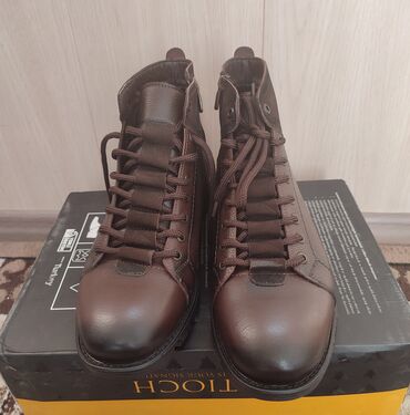 обувь жорданы: Продаю ботинки мужские утеплённые деми, Турция,новые,41 размер, кожа