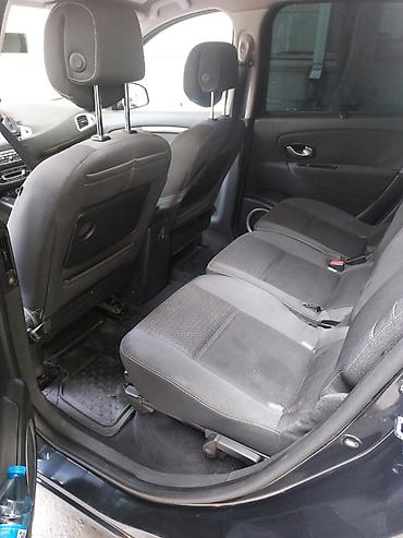 renault scenic 2007: Renault Grand Scenic: 1.5 l | 2009 il 320000 km Van/Minivan — 5