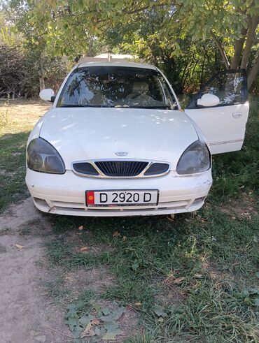 neta авто: Daewoo Nubira: 1999 г., 1.6 л, Механика, Бензин, Седан