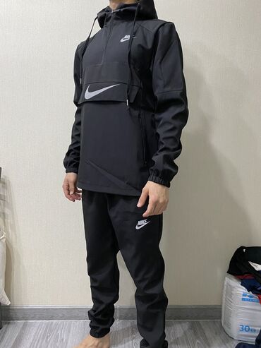 день и ночь: Мужской спортивный костюм, XL (EU 42), Nike, Новый, цвет - Черный, Самовывоз