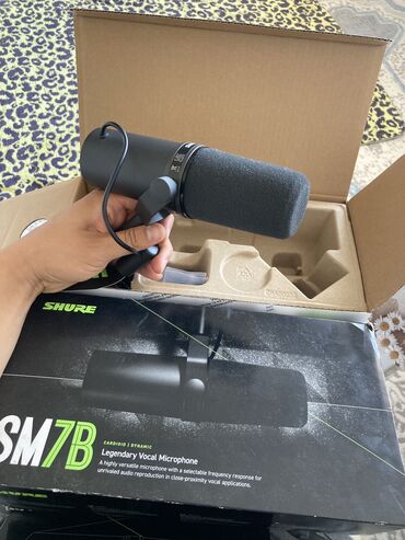 микрофон для звукозаписи купить: Shure sm7B
Динамический студийный микрофон 
Новый