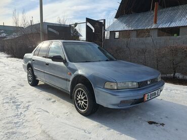 авто унаалар: Honda Accord: 1995 г., 2 л, Механика, Бензин, Седан