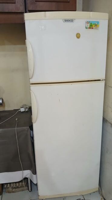 Техника для приготовления еды: Б/у 2 двери Beko Холодильник Продажа, цвет - Белый