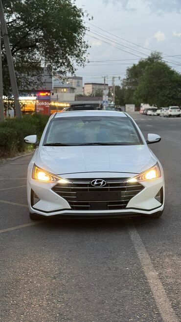 hyundai avante sport: Hyundai Avante: 2019 г., 1.6 л, Автомат, Бензин, Седан