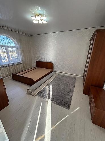 комбинированная: 200 м², 5 комнат, Ак-Ордо 1 ж/м, Без подселения — 10