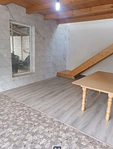 Продажа коттеджей и домов: 🏙️ Продаётся срочно двухэтажный Дом 📍 Локация район Арча Бешик ж/м 🏢 — 12