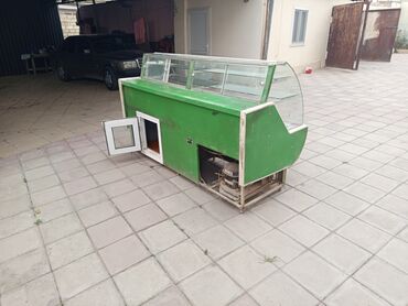 Soyuducu vitrinləri: Soyuducu vitrin – şüşəli, ön tərəfdən məhsul göstərimi üçün geniş — 6