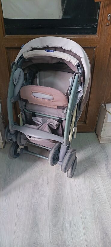 Gəzinti arabaları: Klassik gəzinti arabası, İşlənmiş, Cins: Oğlan, Yaş: 1-6 ay, Ünvandan götürmə — 4