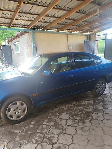 Toyota: Toyota Avensis: 1998 г., 1.8 л, Кол менен иштөөчү, Бензин — 2