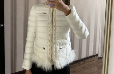 стильные зимние куртки: Пуховик, S (EU 36)