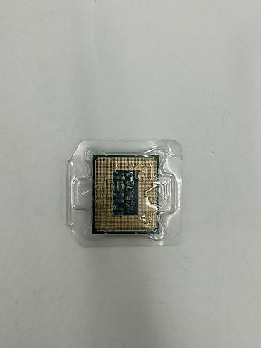 prosessor i5: Prosessor Intel Core i7 i7--12700, > 4 GHz, > 8 nüvə, İşlənmiş — 2