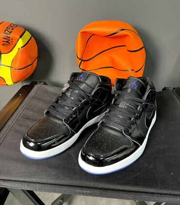 Кроссовки и спортивная обувь: Air Jordan 1 Mid Space Jam
