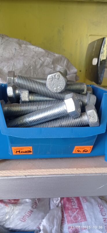 Boltlar: Metiz və bərkidici məhsulların geniş seçimi Təklif: - Boltlar — 10