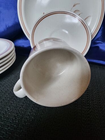 Kuhinjski setovi: Servis nov engleski Churchill za poslastice,kafu,caj iz 70ih. Servis na lalafo.rs — 9 Kuhinjski setovi: Servis nov engleski Churchill za poslastice,kafu,caj iz 70ih. Servis — 9